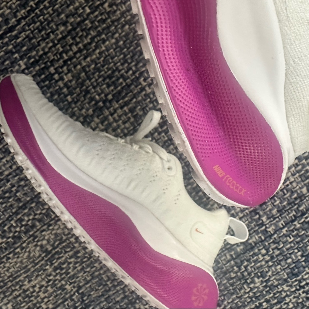 Nike Women's White and Purple Sneakers - Picture 7 of 12